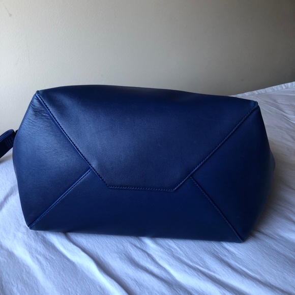 Authentic Celine Small Cabas Calfskin Tassel Tote - Picture 6 of 8